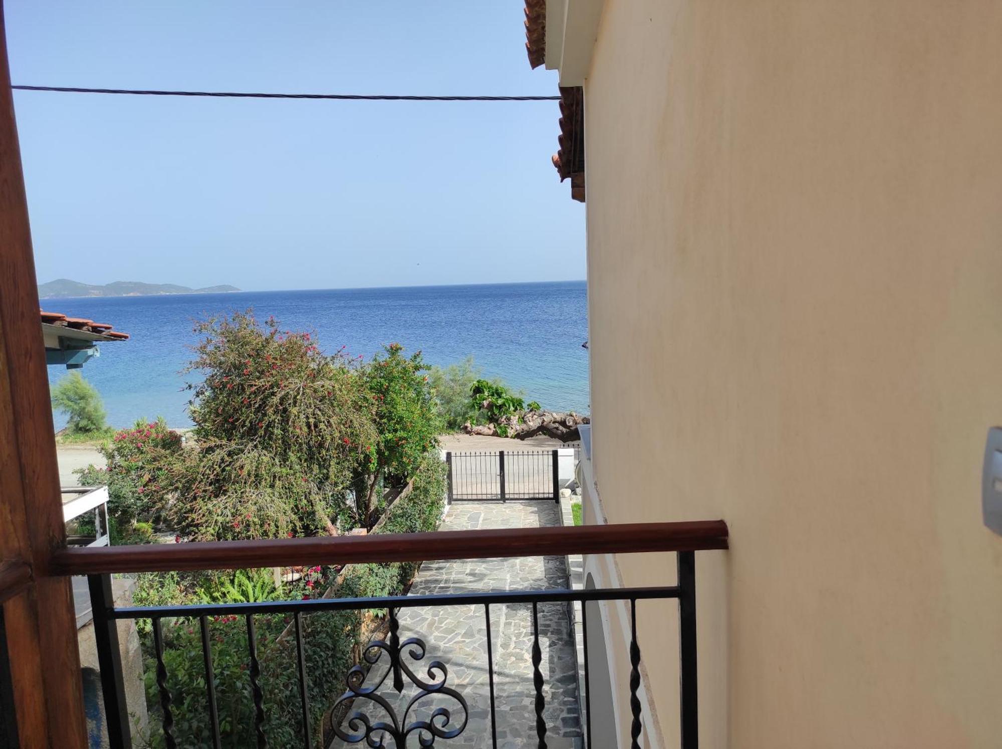 Tas Millstone Seaside House Villa Marathiás Dış mekan fotoğraf